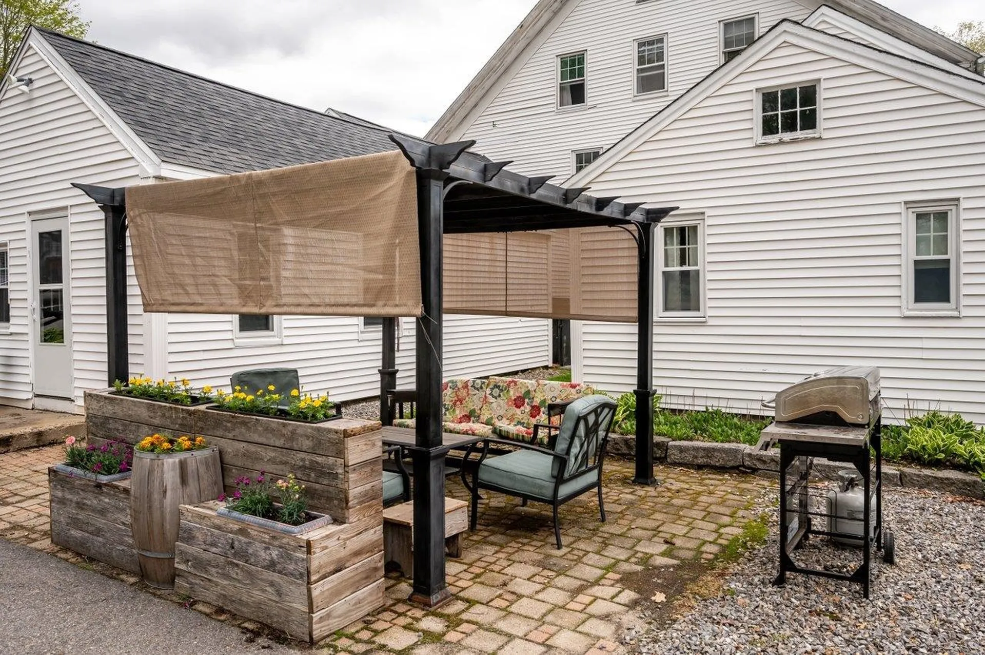 82 Main Street Newfields NH 03856