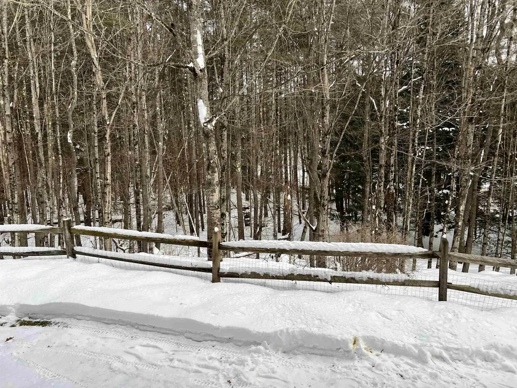 192 Brothers Road Hartland VT 05048