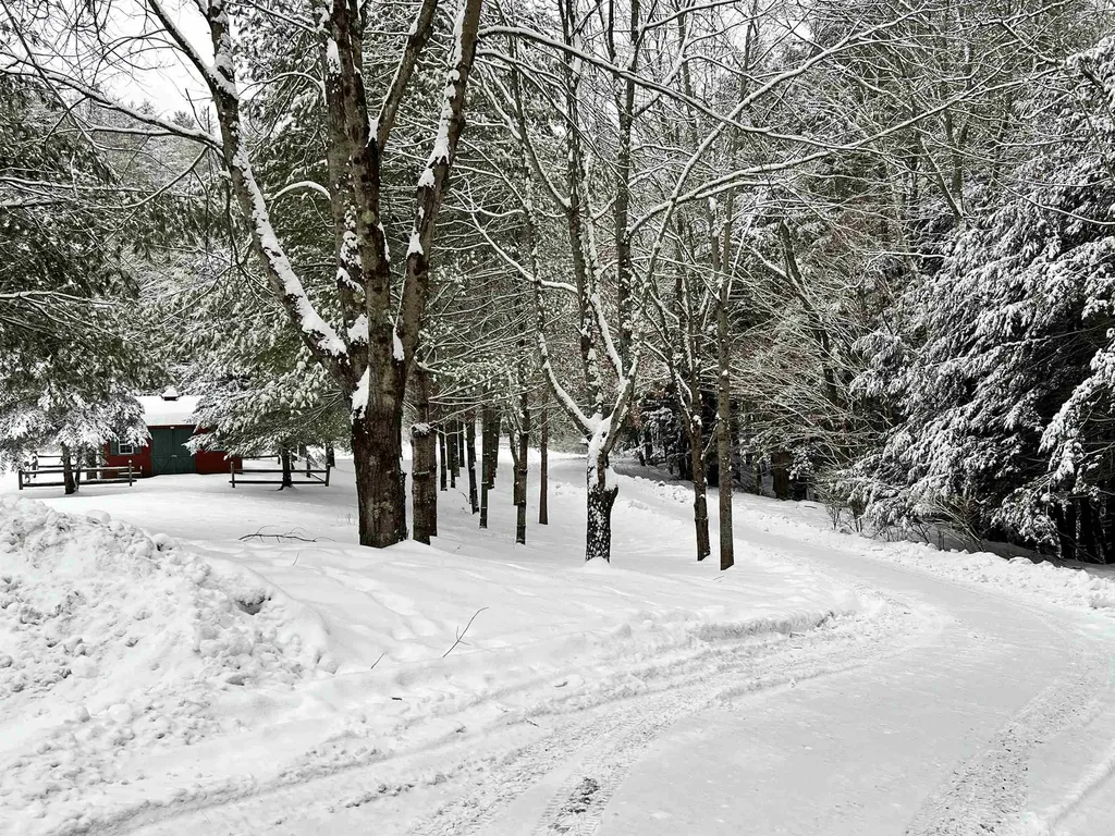 192 Brothers Road Hartland VT 05048