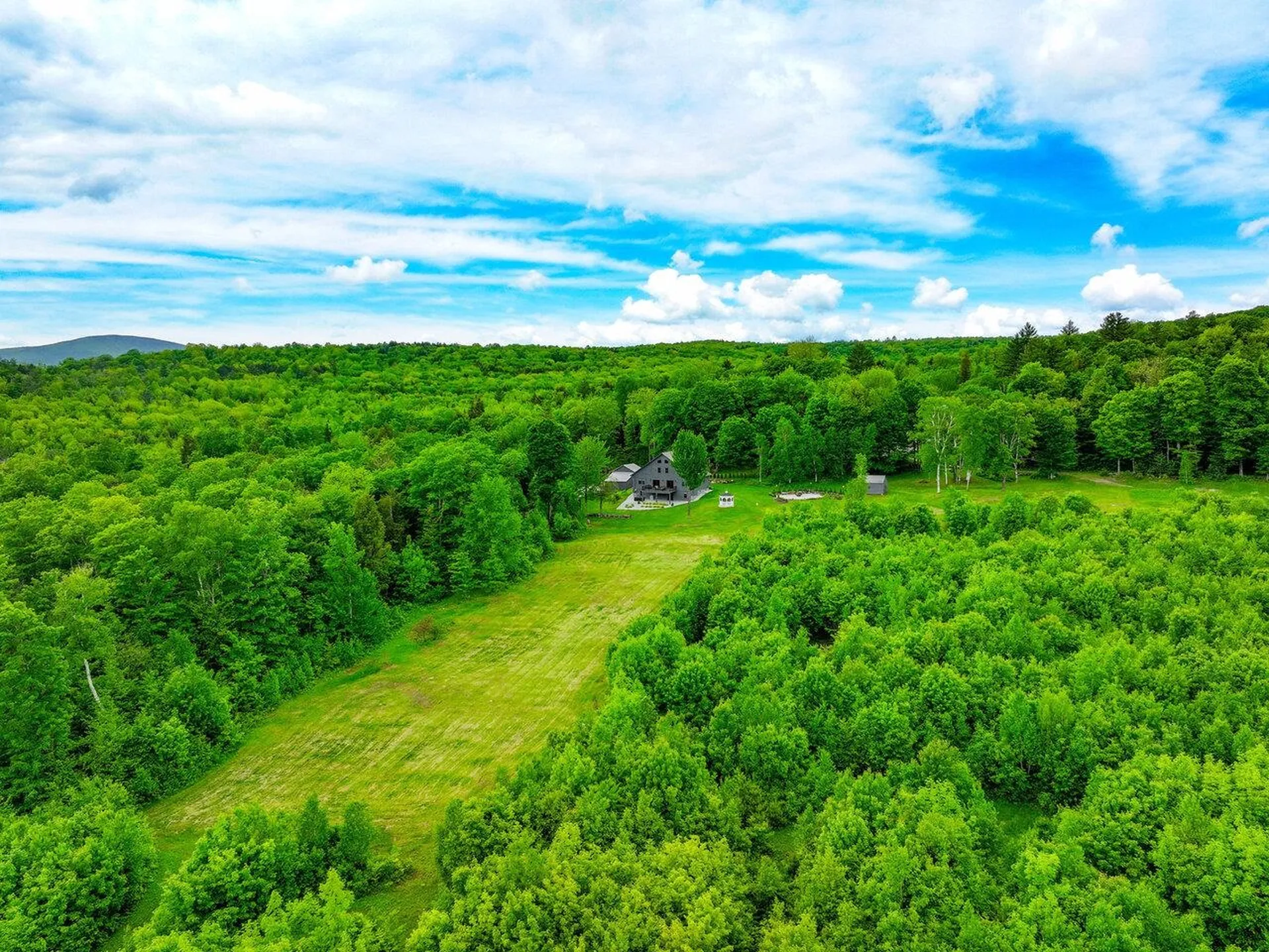 412 North County Road Groton VT 05046