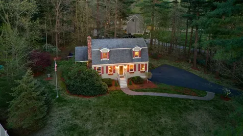 134 Fordway Extension Derry NH 03038