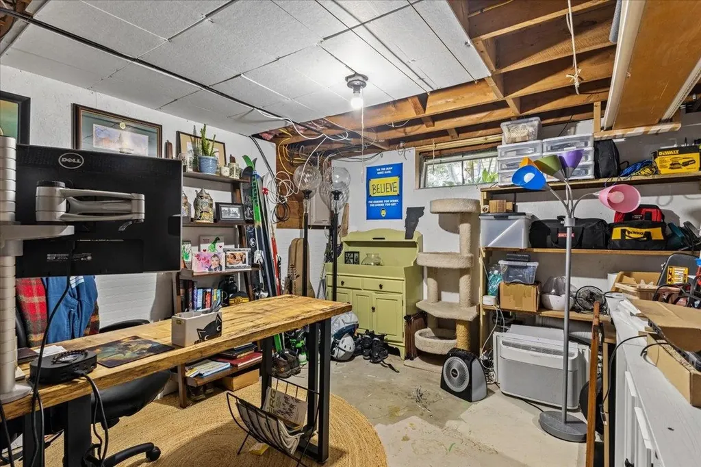 18 Abnaki Avenue Essex Junction VT 05452