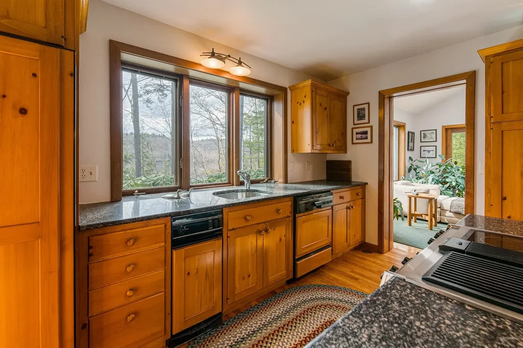 37 Granite Way Grantham NH 03753