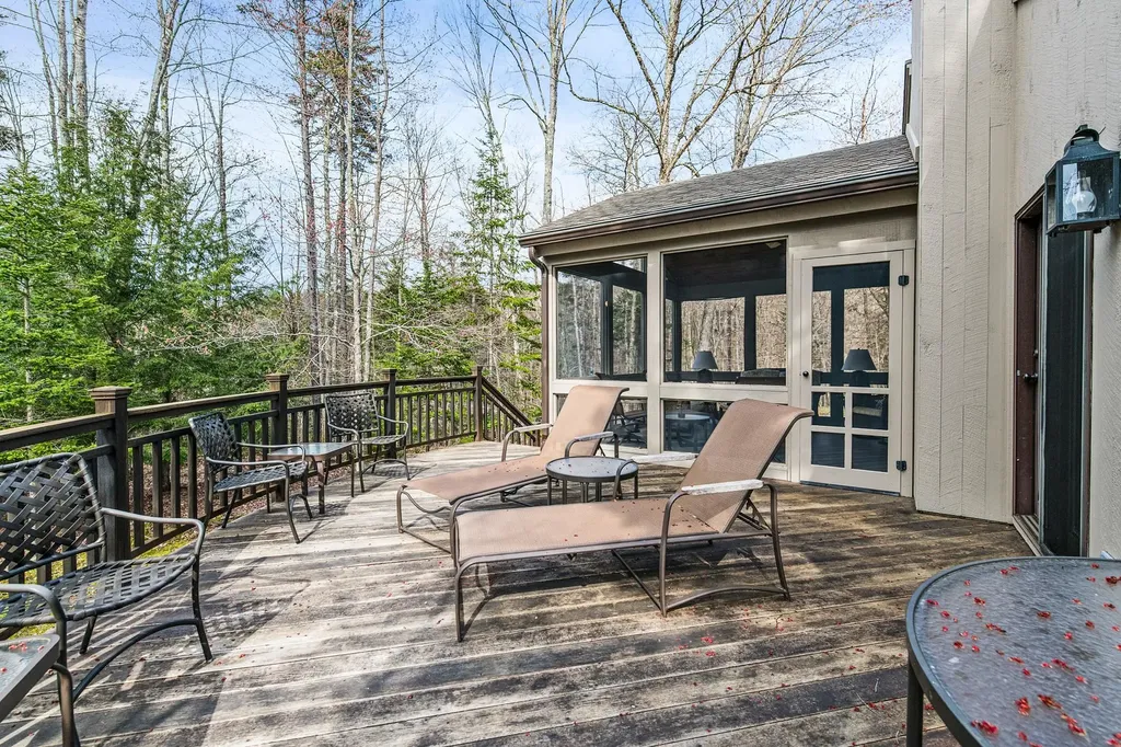 37 Granite Way Grantham NH 03753