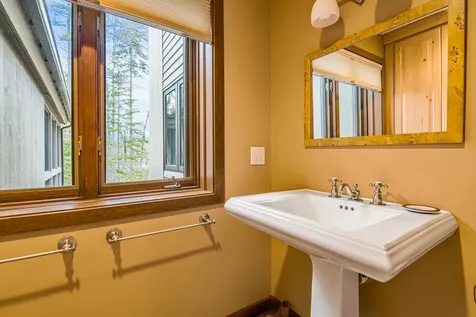 37 Granite Way Grantham NH 03753