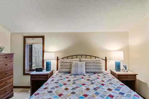 37 Granite Way Grantham NH 03753