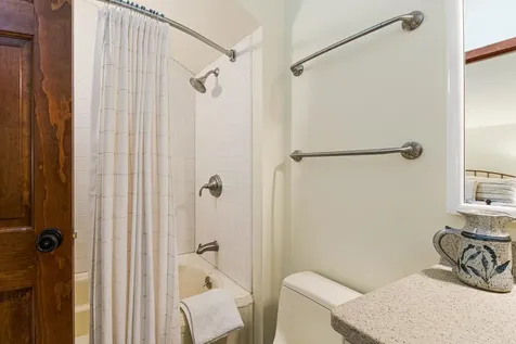 37 Granite Way Grantham NH 03753