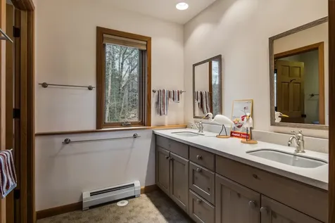 37 Granite Way Grantham NH 03753