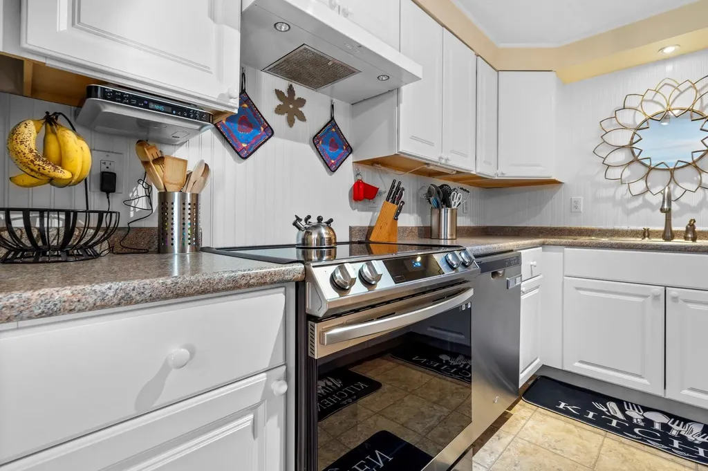 1102 Montalona Road Dunbarton NH 03046