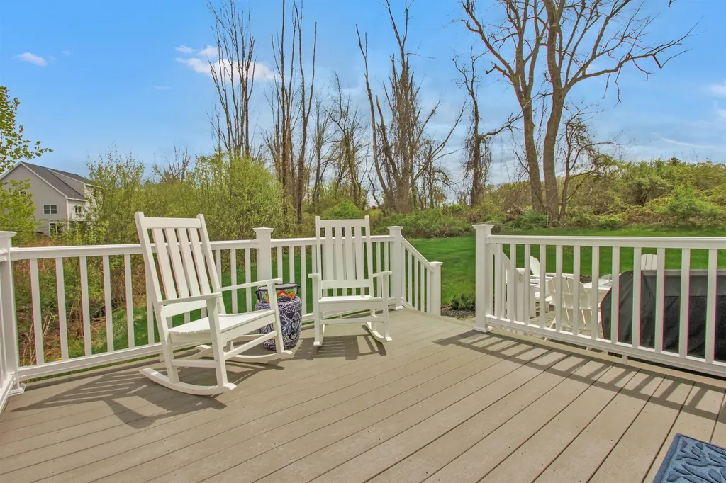 24 Chadwick Circle Windham NH 03087-2406
