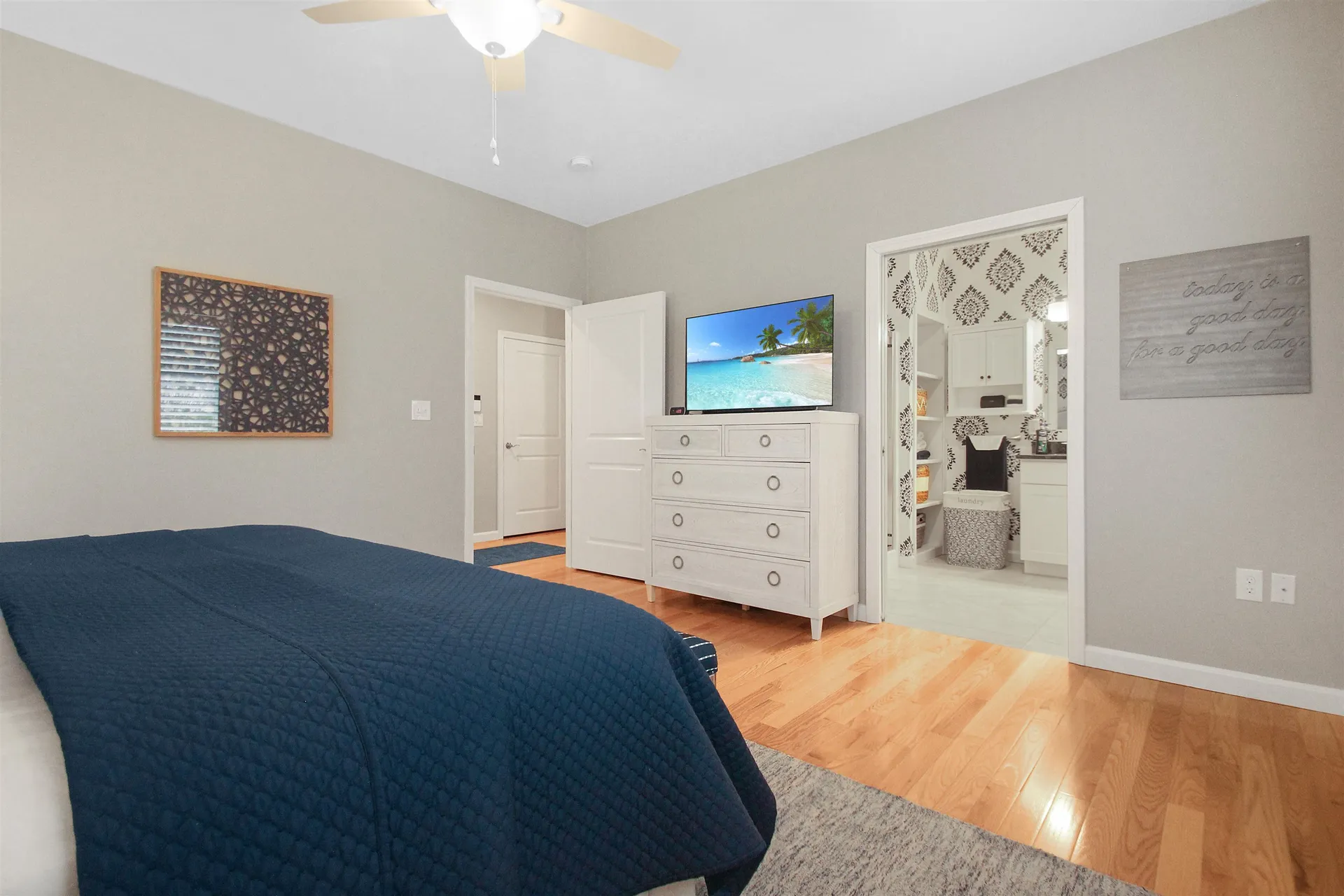 24 Chadwick Circle Windham NH 03087-2406