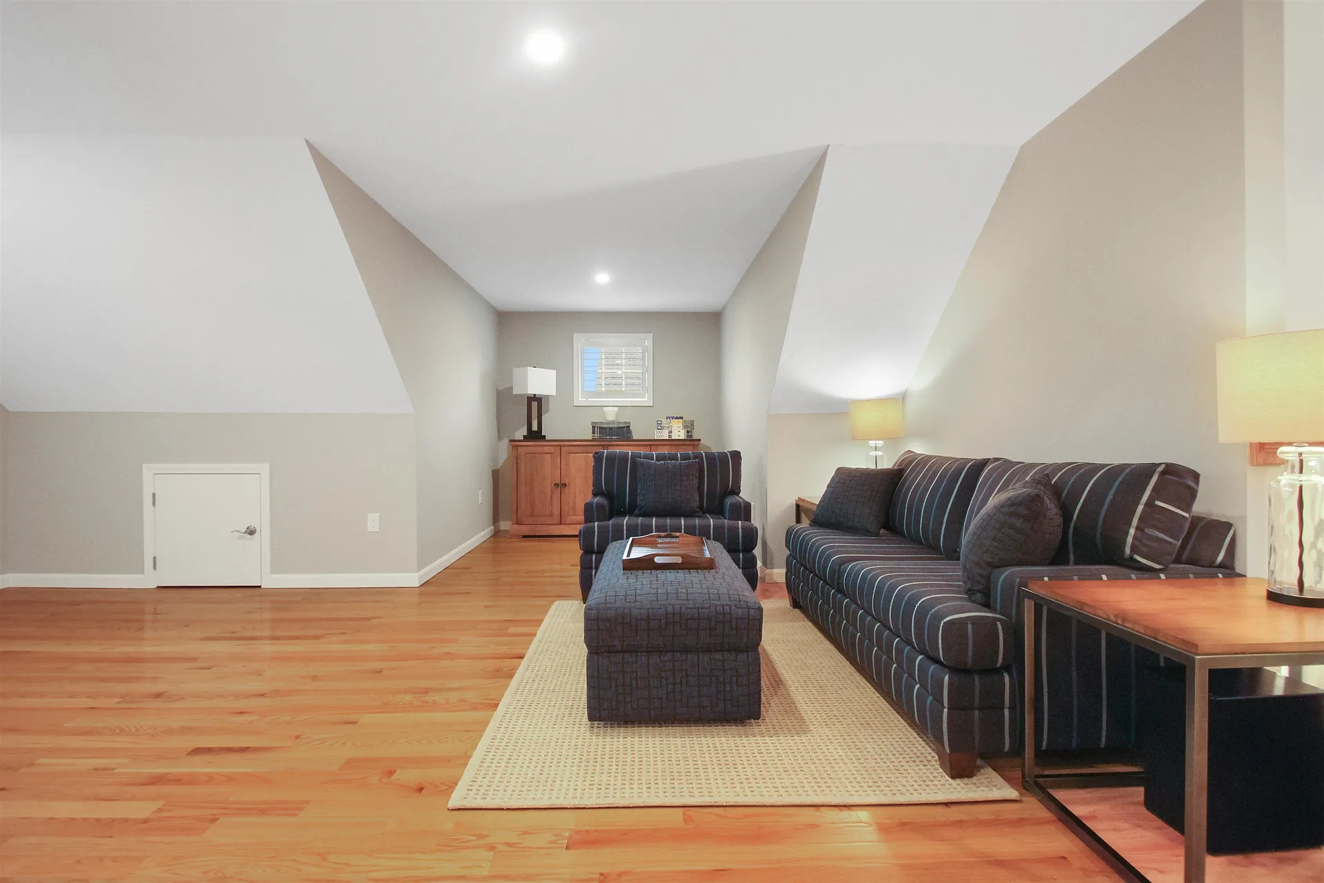 24 Chadwick Circle Windham NH 03087-2406