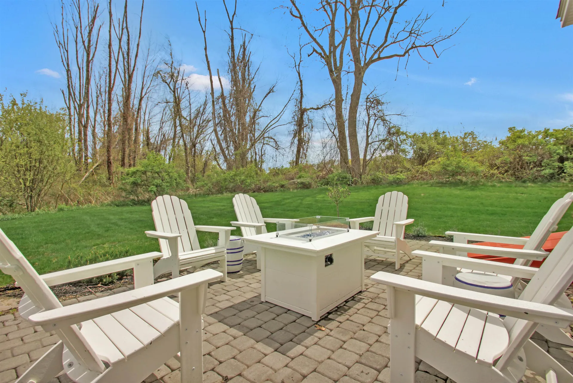 24 Chadwick Circle Windham NH 03087-2406