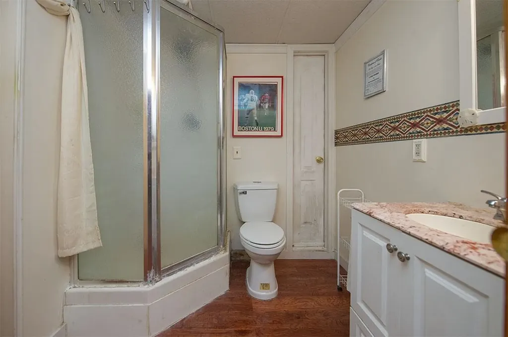 2 Jericho Drive Kingston NH 03848