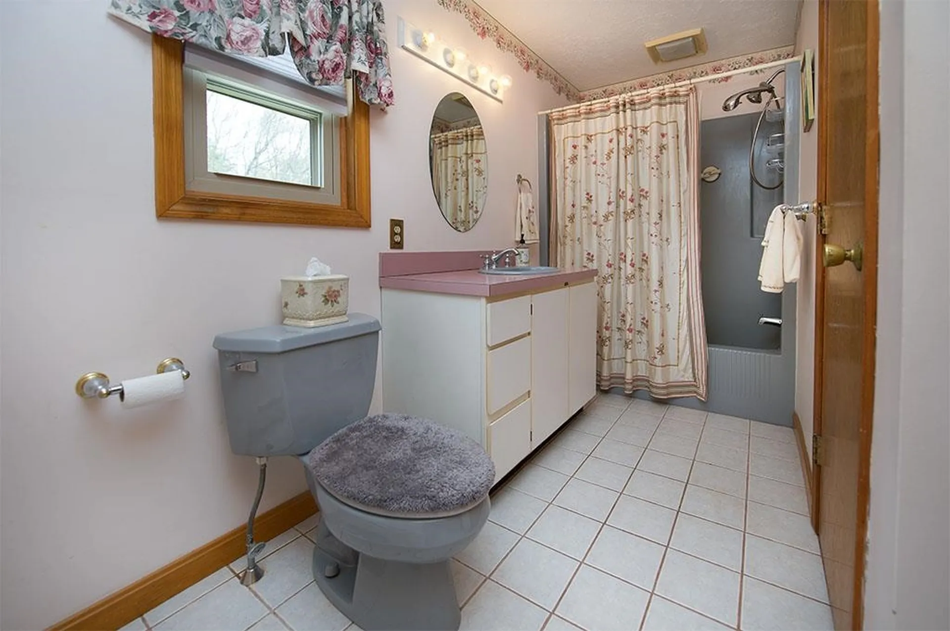 2 Jericho Drive Kingston NH 03848