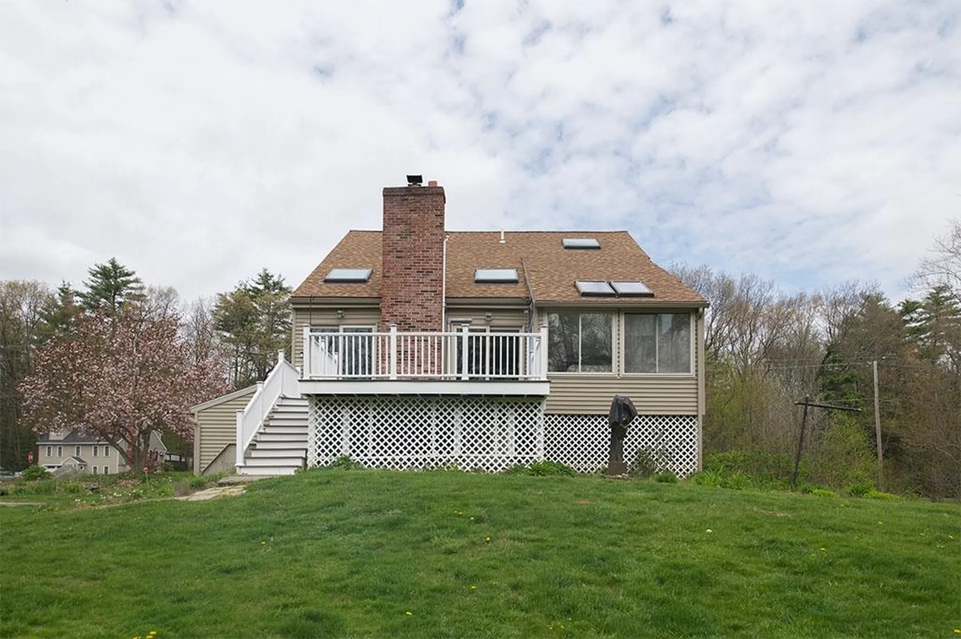 2 Jericho Drive Kingston NH 03848