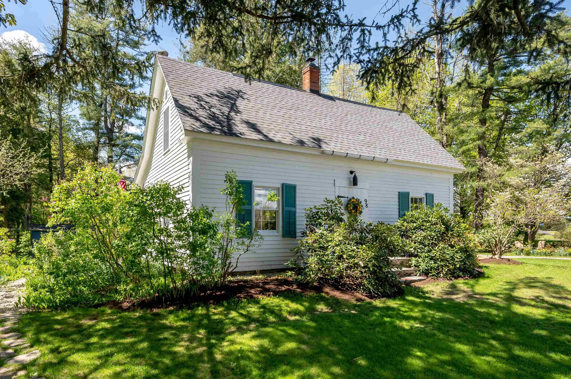 98 Old Stage Road Madbury NH 03823