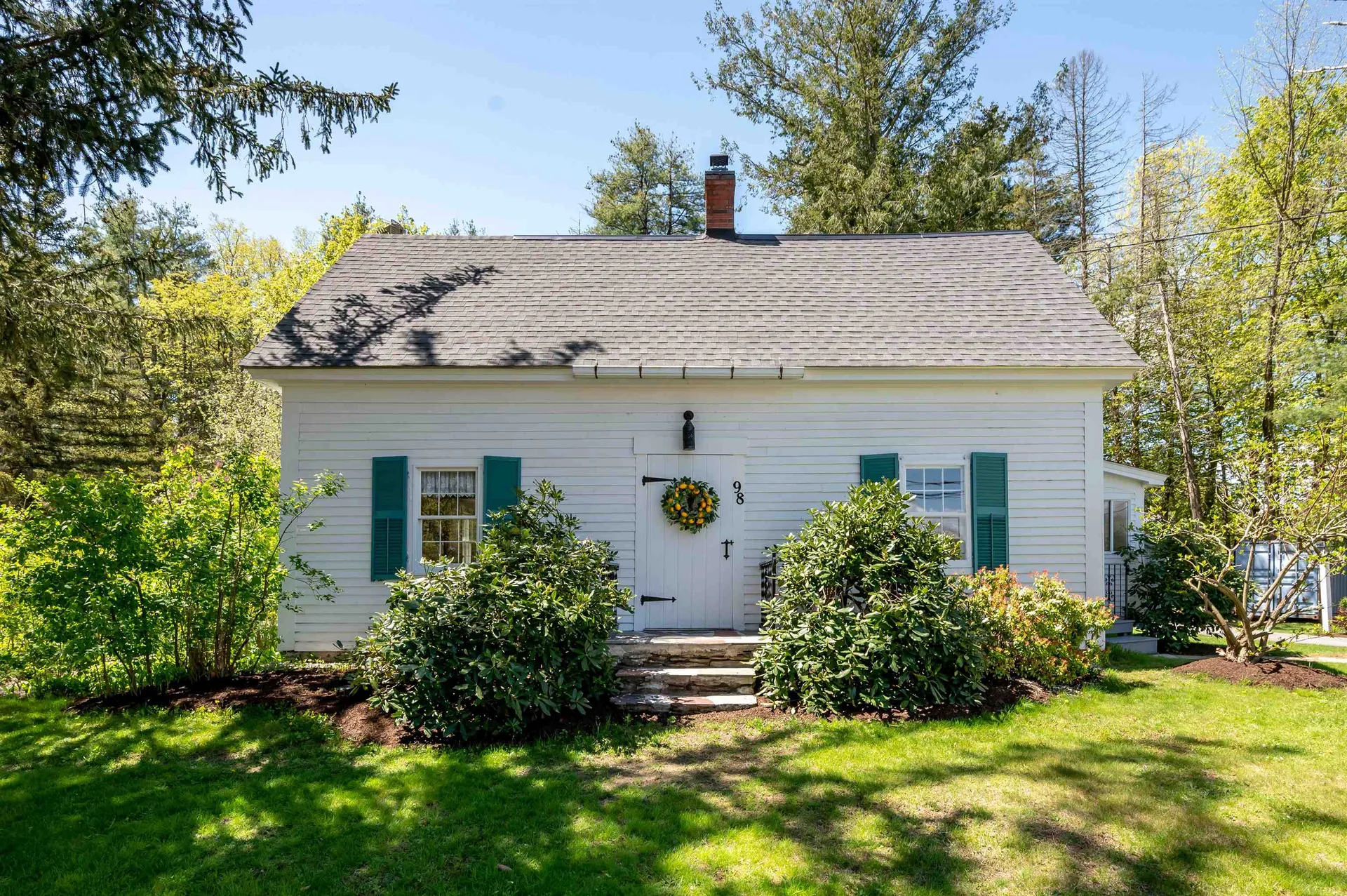 98 Old Stage Road Madbury NH 03823