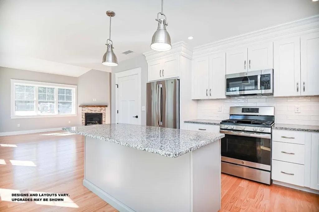 6 Striper Way Wells ME 04090