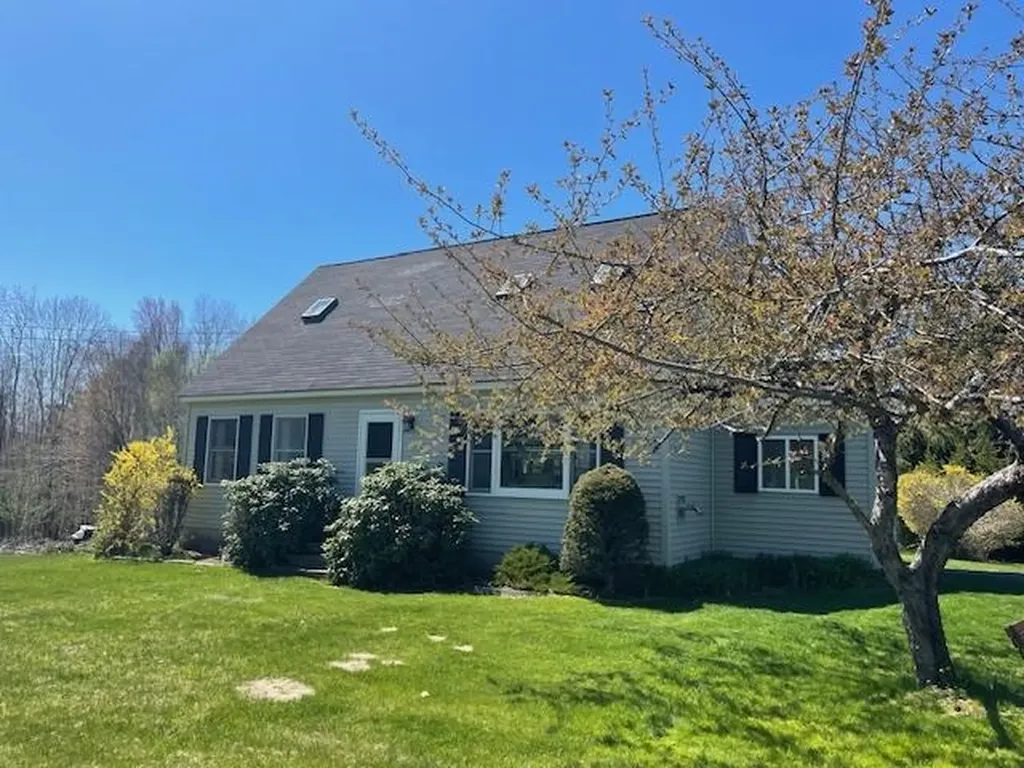 7 Buttercup Lane Wakefield NH 03872
