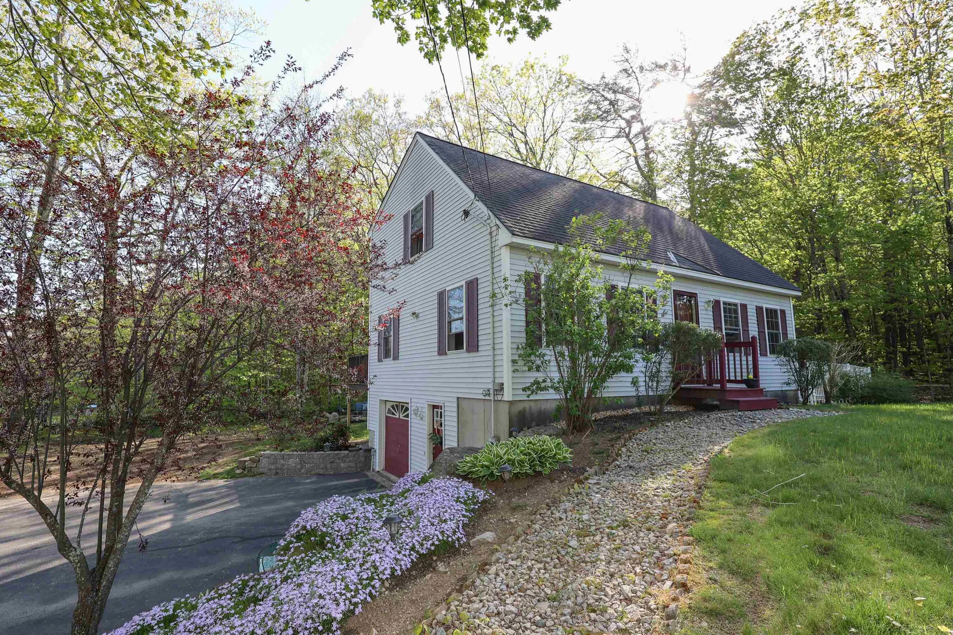 38 Mountain Road Raymond NH 03077