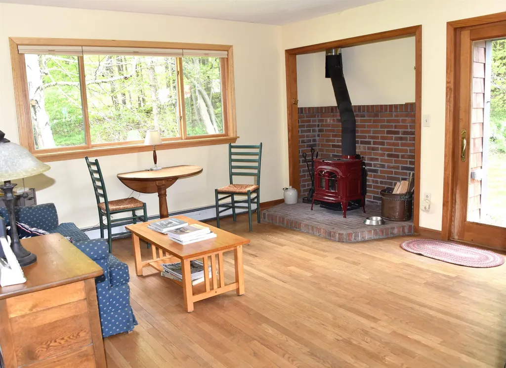 408 Browns Trace Jericho VT 05465