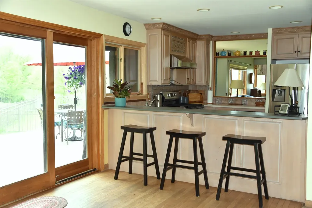 408 Browns Trace Jericho VT 05465
