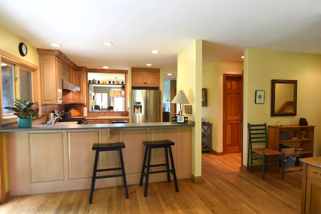408 Browns Trace Jericho VT 05465
