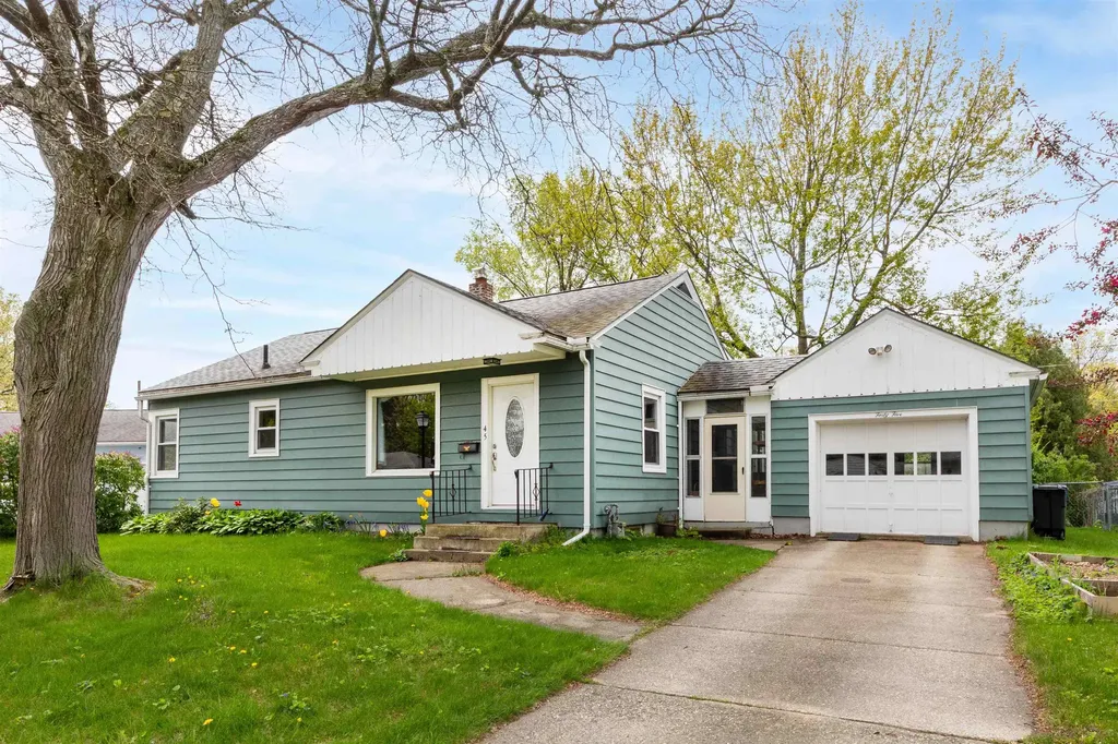 45 Edgemoor Drive Burlington VT 05408