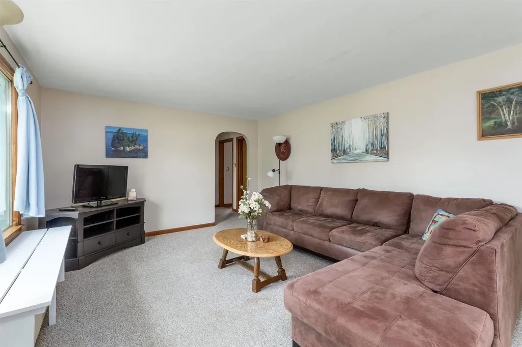 45 Edgemoor Drive Burlington VT 05408