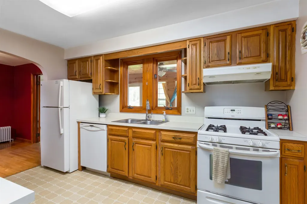 45 Edgemoor Drive Burlington VT 05408