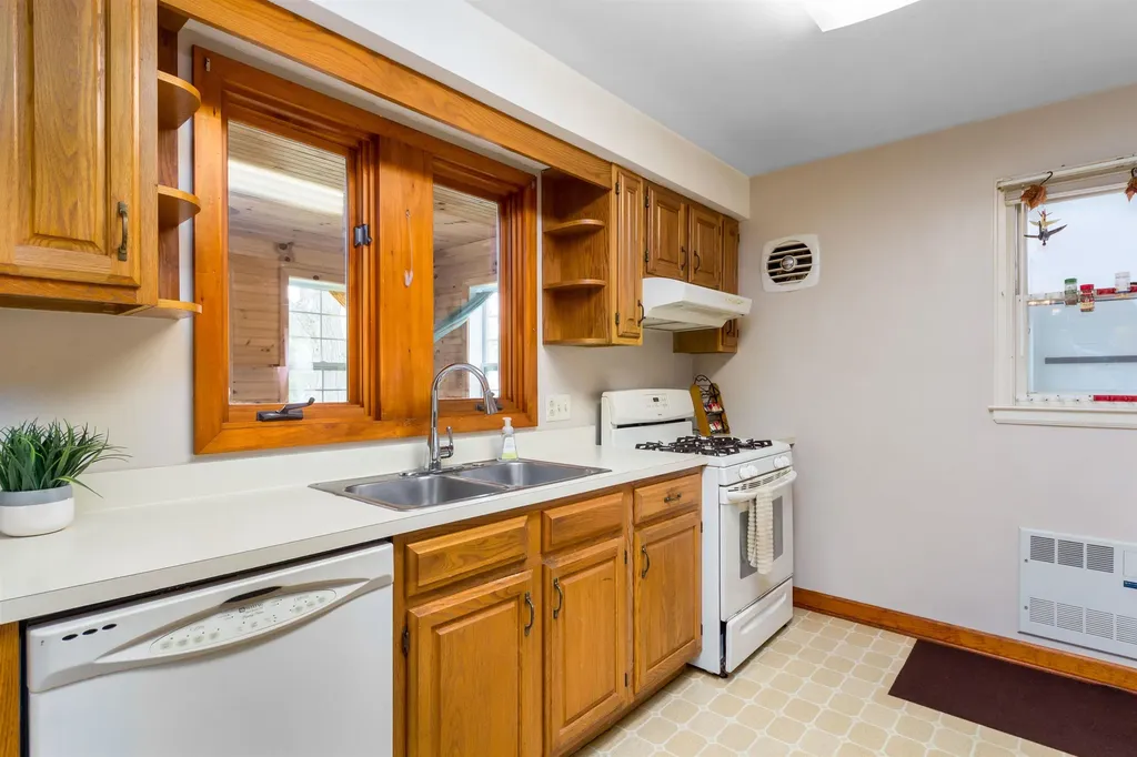 45 Edgemoor Drive Burlington VT 05408