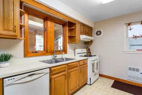 45 Edgemoor Drive Burlington VT 05408