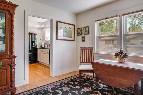 869 River Road Manchester NH 03104