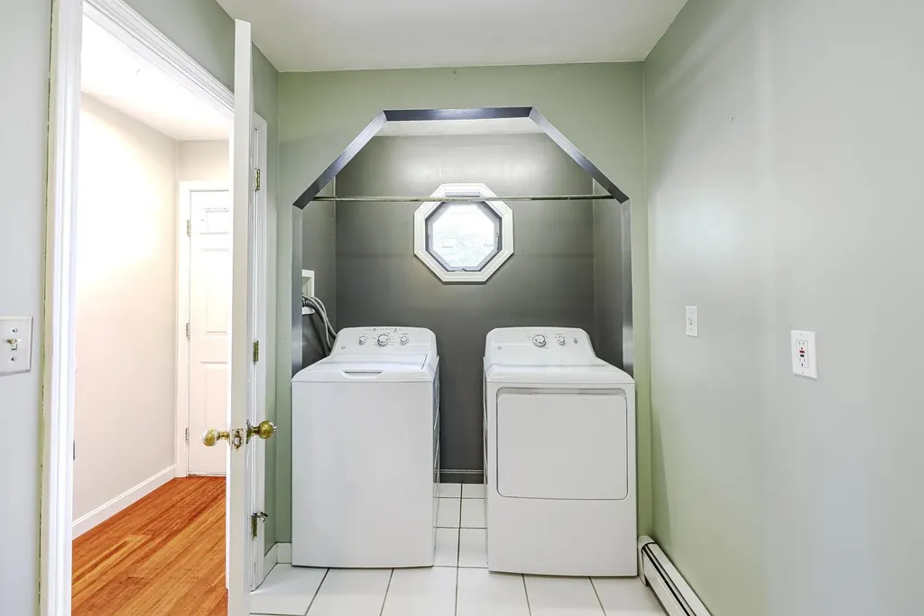 25 Seavey Road Windham NH 03087