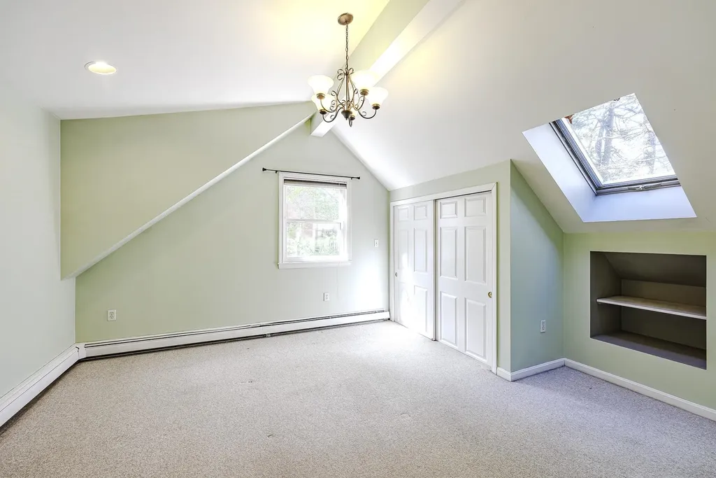 25 Seavey Road Windham NH 03087