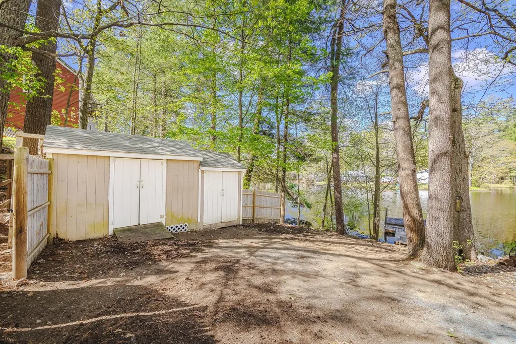 25 Seavey Road Windham NH 03087