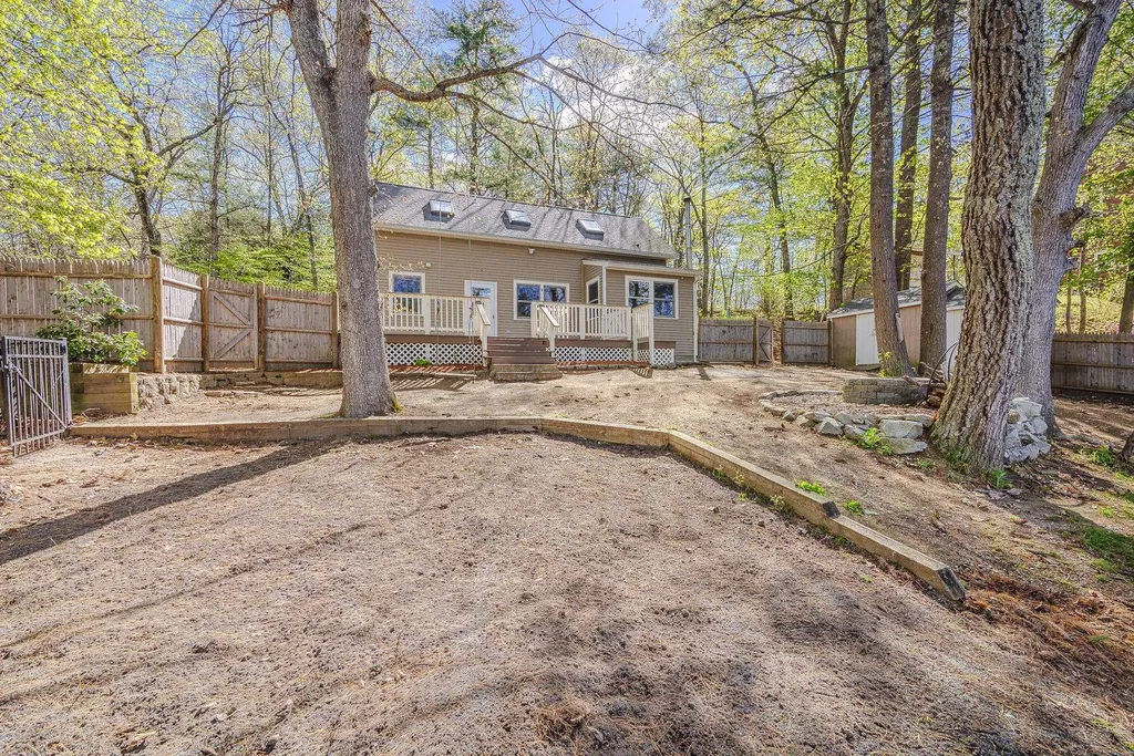 25 Seavey Road Windham NH 03087