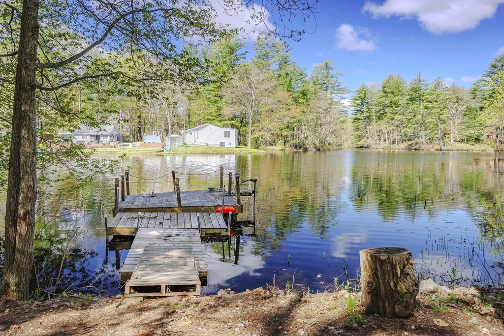 25 Seavey Road Windham NH 03087
