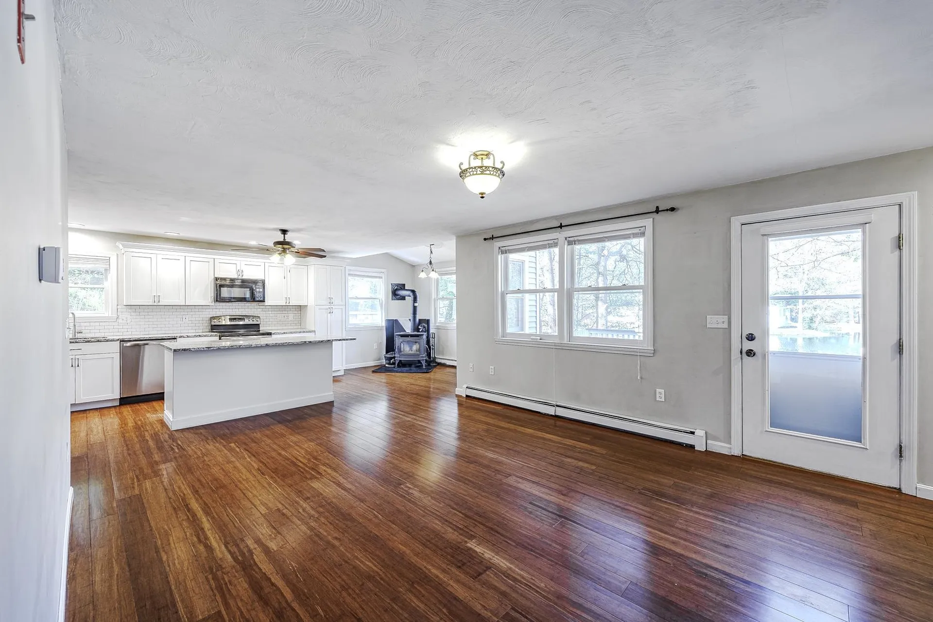 25 Seavey Road Windham NH 03087