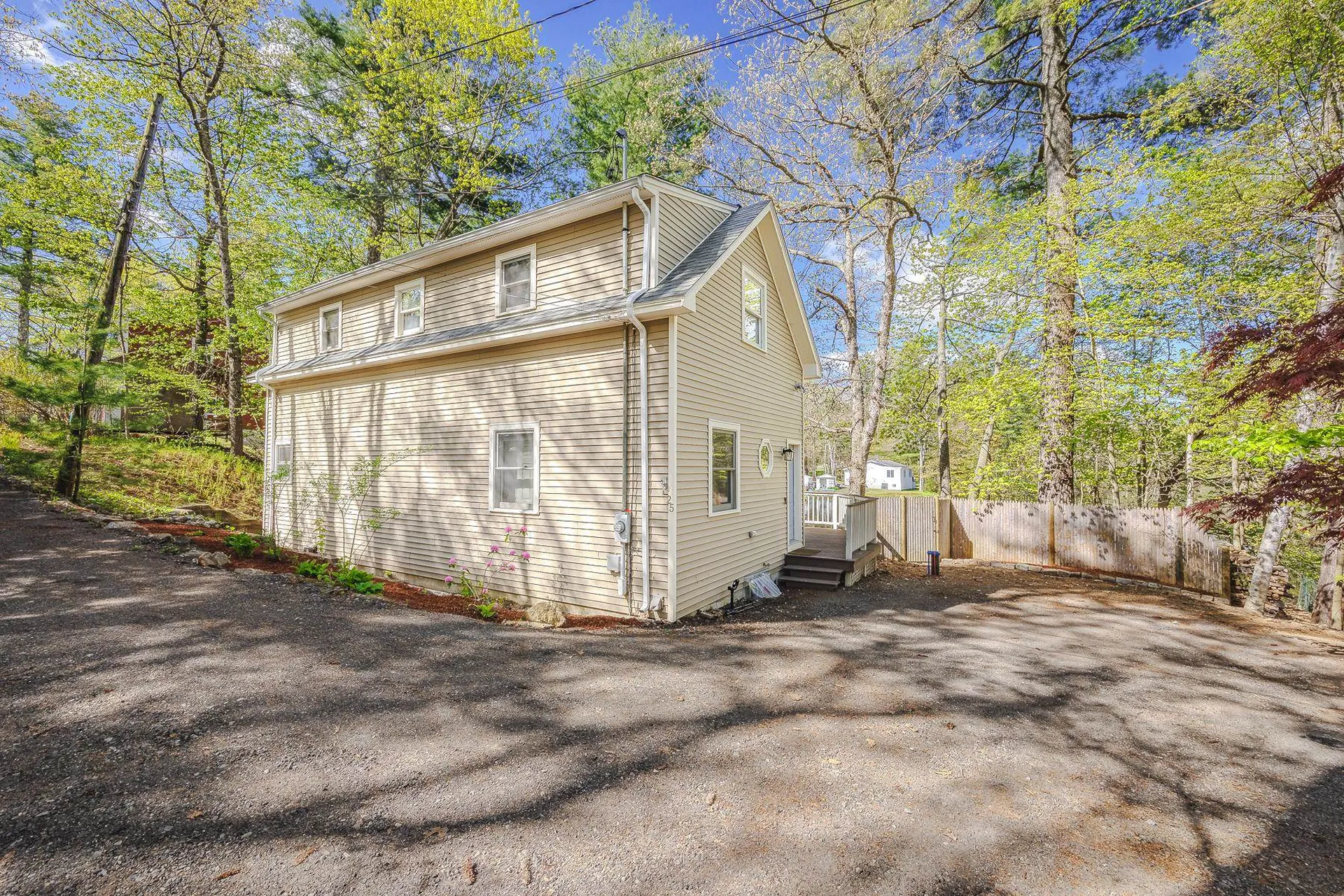 25 Seavey Road Windham NH 03087