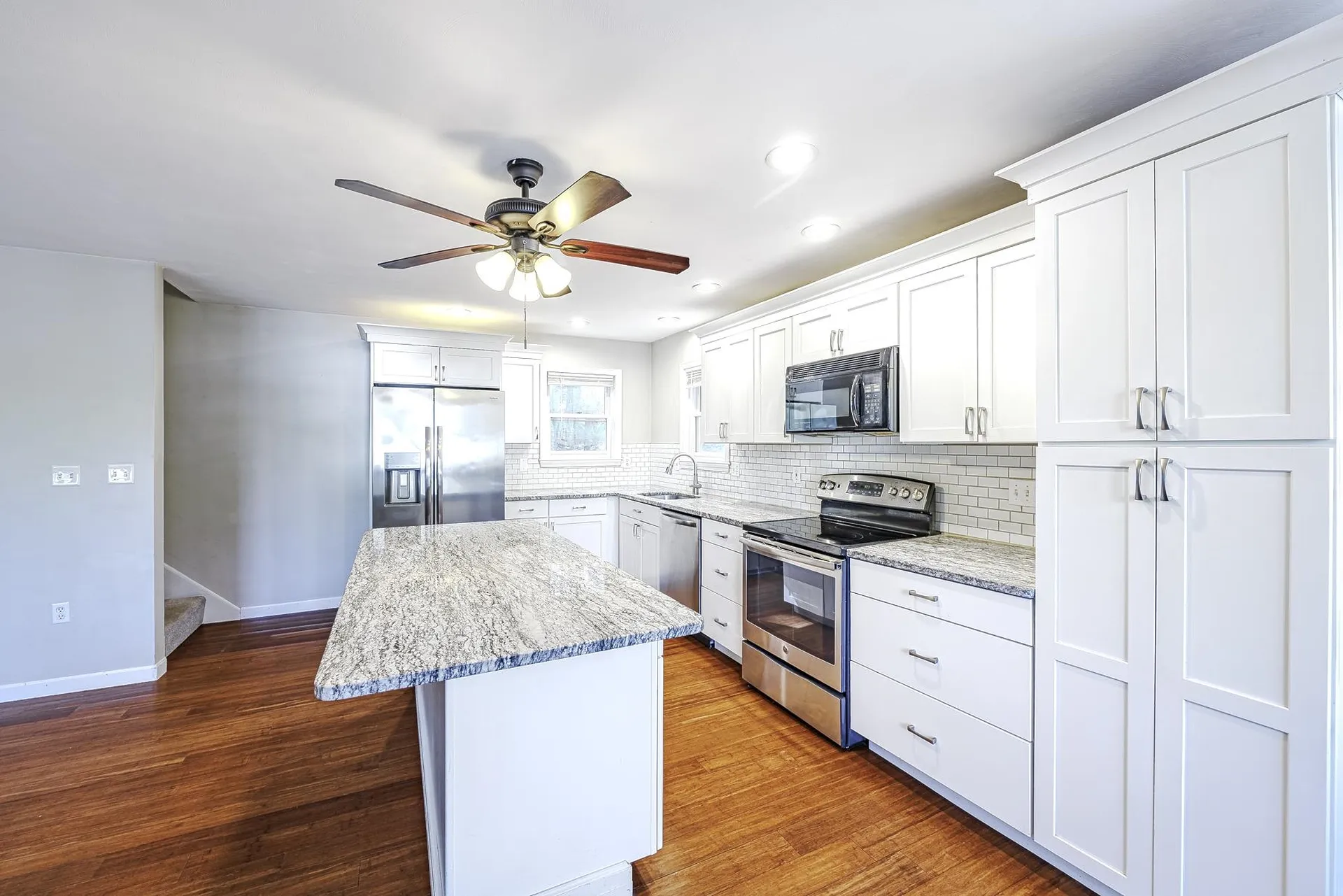 25 Seavey Road Windham NH 03087