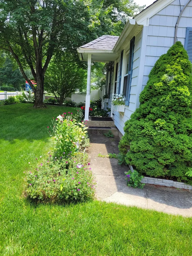 351 Main Dunstable Road Nashua NH 03062