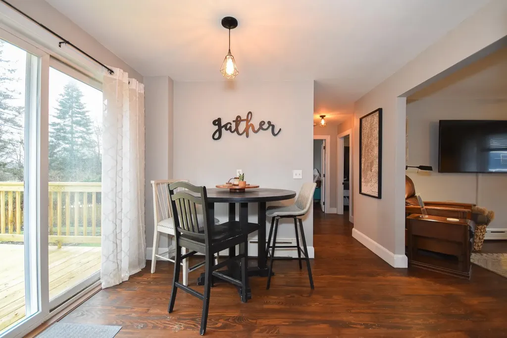 19 Nash Parkway Somersworth NH 03878