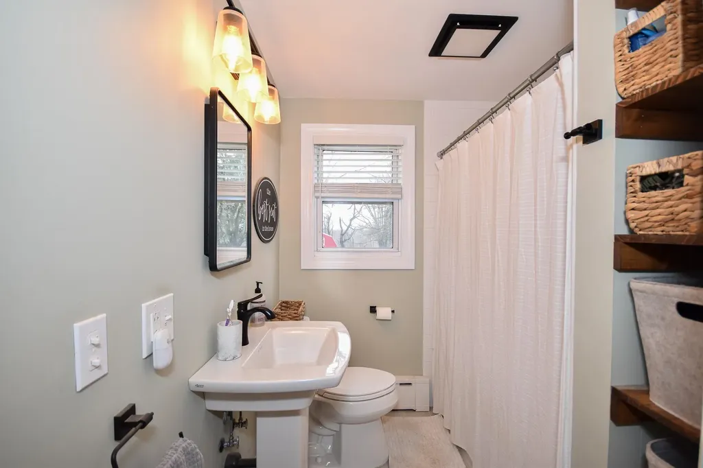 19 Nash Parkway Somersworth NH 03878