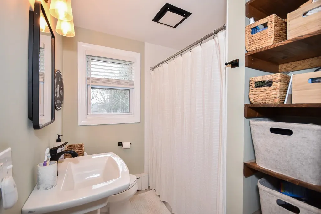 19 Nash Parkway Somersworth NH 03878