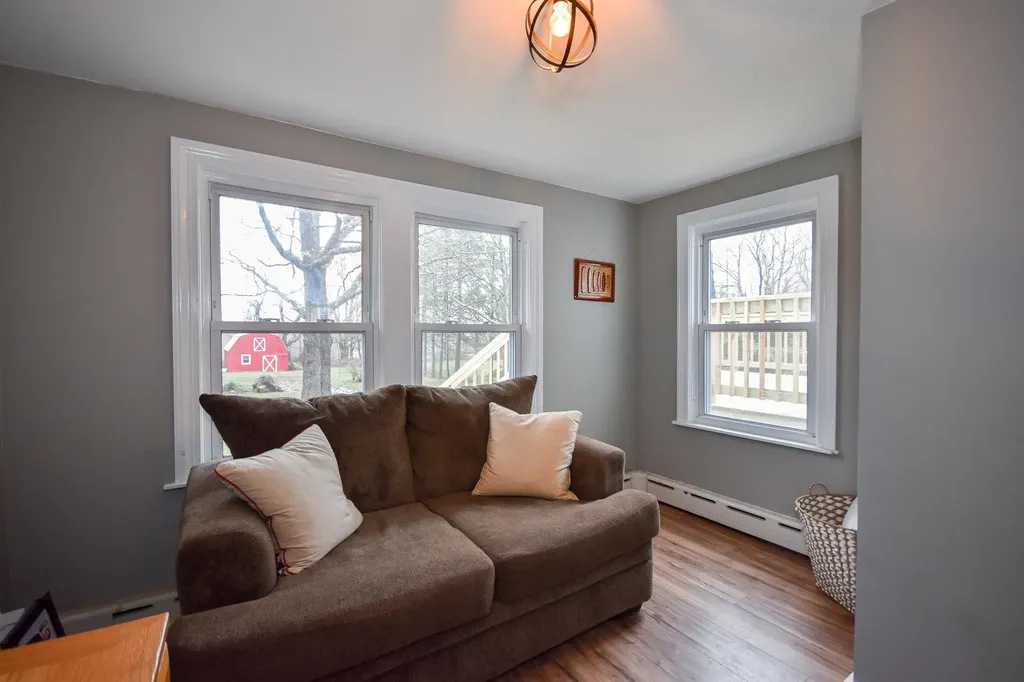 19 Nash Parkway Somersworth NH 03878