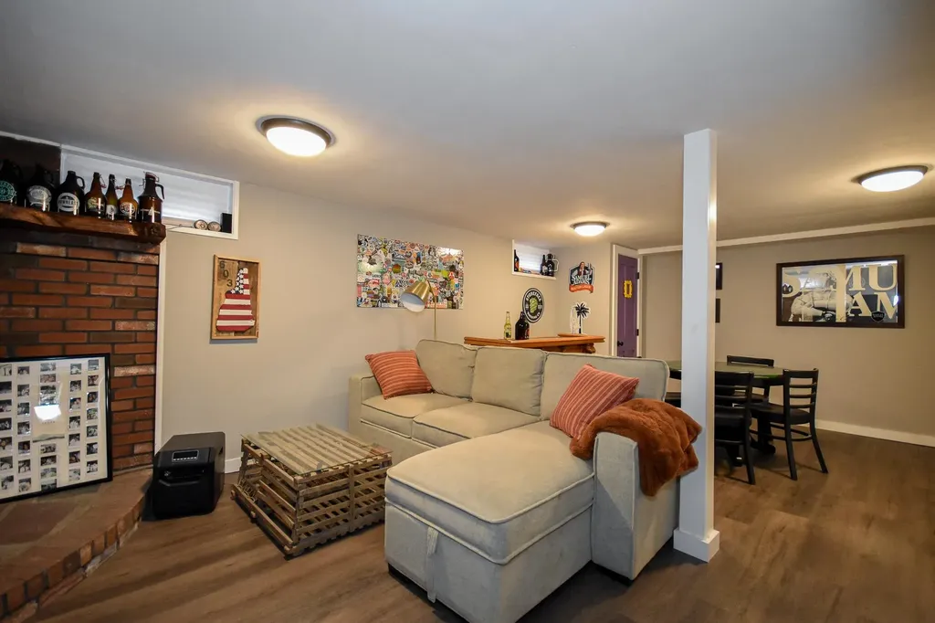 19 Nash Parkway Somersworth NH 03878