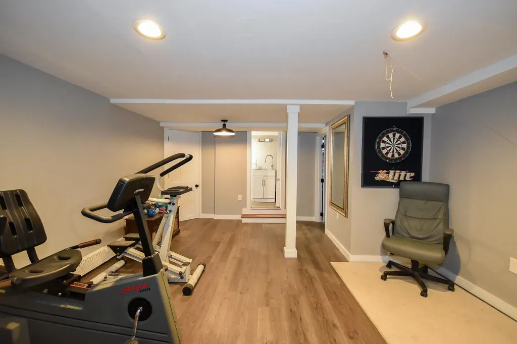 19 Nash Parkway Somersworth NH 03878
