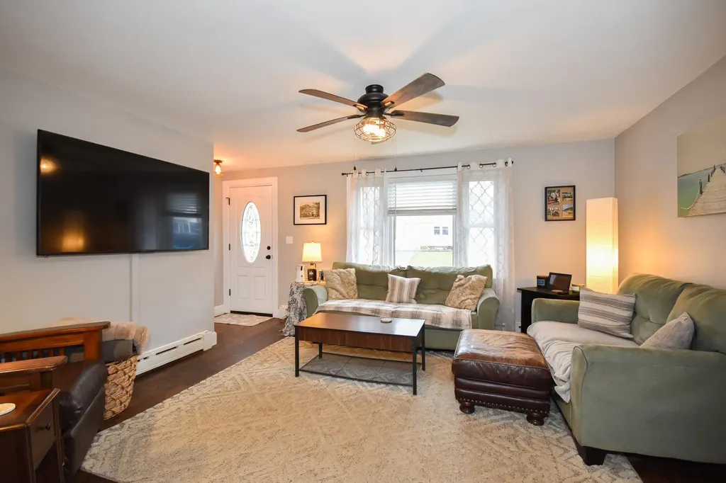 19 Nash Parkway Somersworth NH 03878